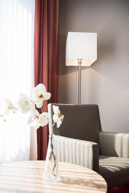 Hotel Novostar Getynga Zewnętrze zdjęcie